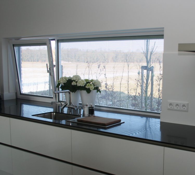 Jaloezie in glas keuken | Foto: Pilkington Nederland